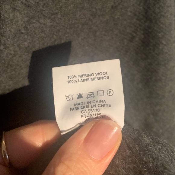 Merino wool turtleneck dress - Picture 4 of 4